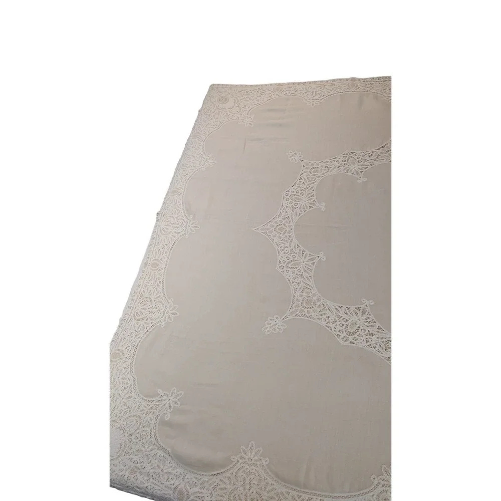 Vintage Irish Battenberg Lace Tablecloth and Six Napkins Set Cotton 56x59 Inches